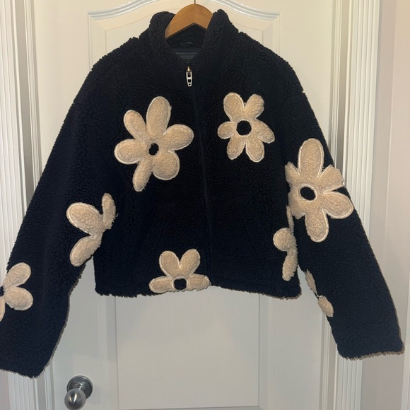 Urban Outfitters Black Teddy Jacket with Cream Floral Design - Picture 3 of 4
